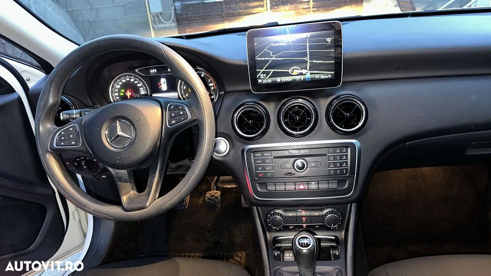 Mercedes-Benz A 160 - 12