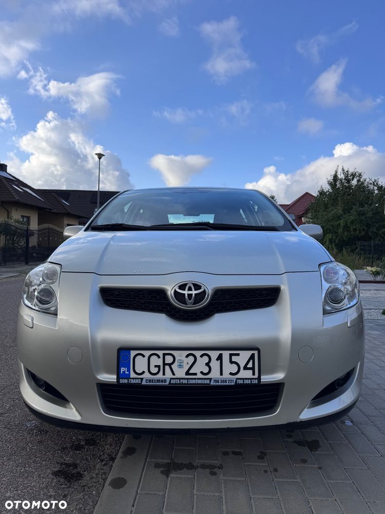 Toyota Auris 1.6 Executive - 1