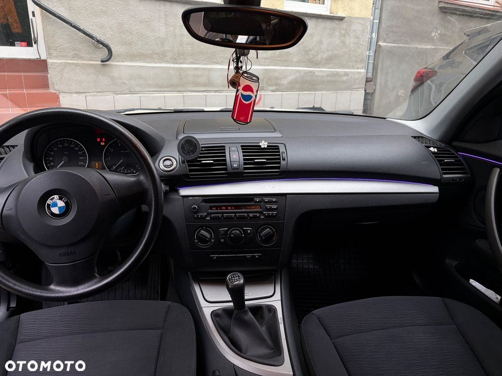 BMW Seria 1 - 11