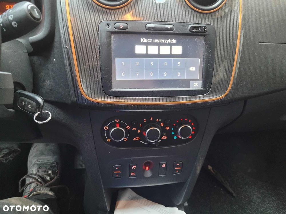 Dacia Sandero 0.9 TCe Connected by Orange S&S - 14