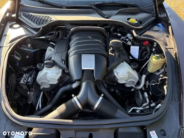 Porsche Panamera 4 - 9