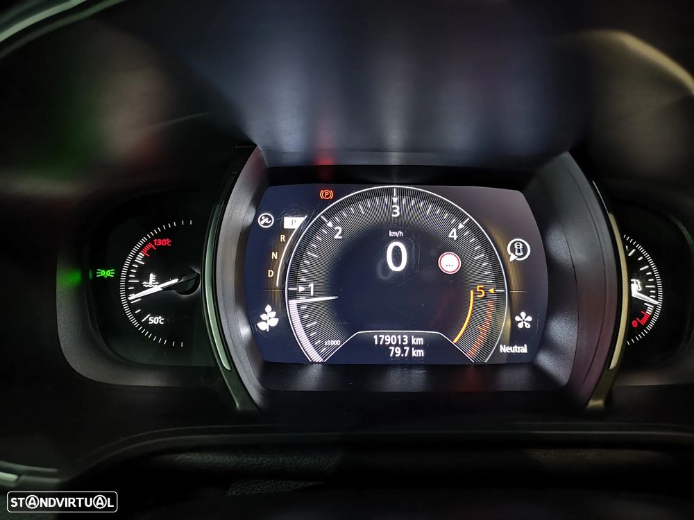 renault megane-sport-tourer ver-1-5-blue-dci-bose-edition-edc - 23