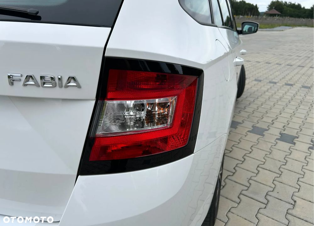 Skoda Fabia 1.0 TSI Style - 10