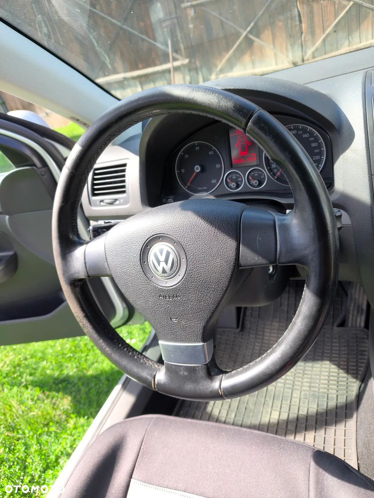 Volkswagen Golf 1.9 TDI DPF Edition BlueMotion - 13