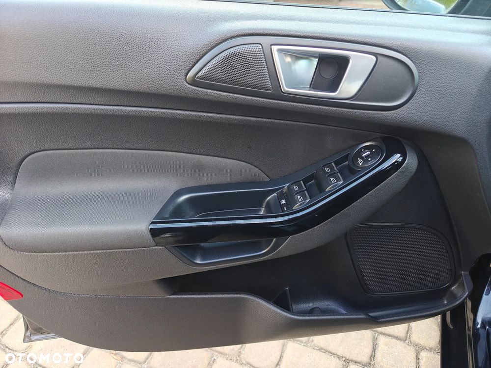 Ford Fiesta 1.0 EcoBoost Titanium - 18