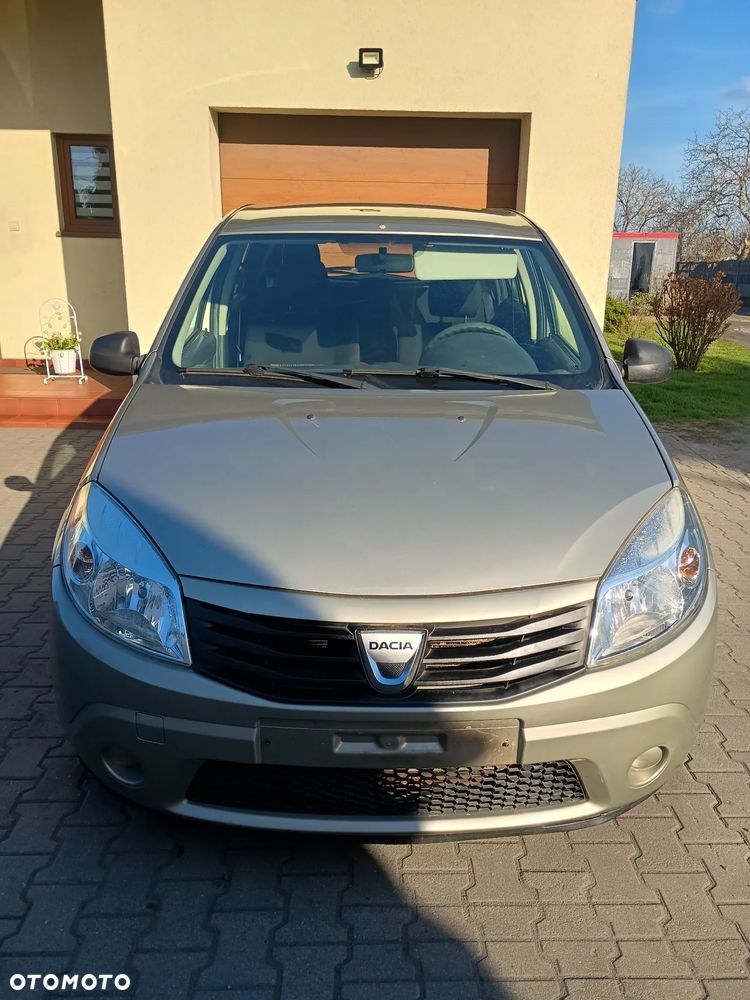 Dacia Sandero 1.2 16V - 8