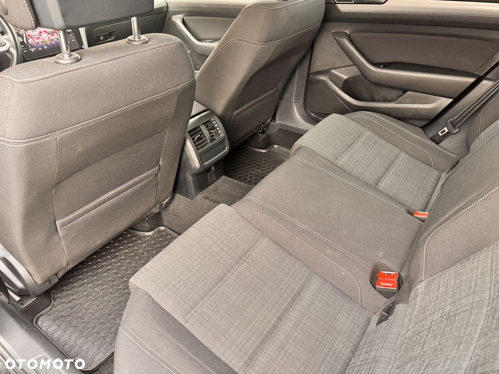 Volkswagen Passat 1.5 TSI EVO Business DSG - 9