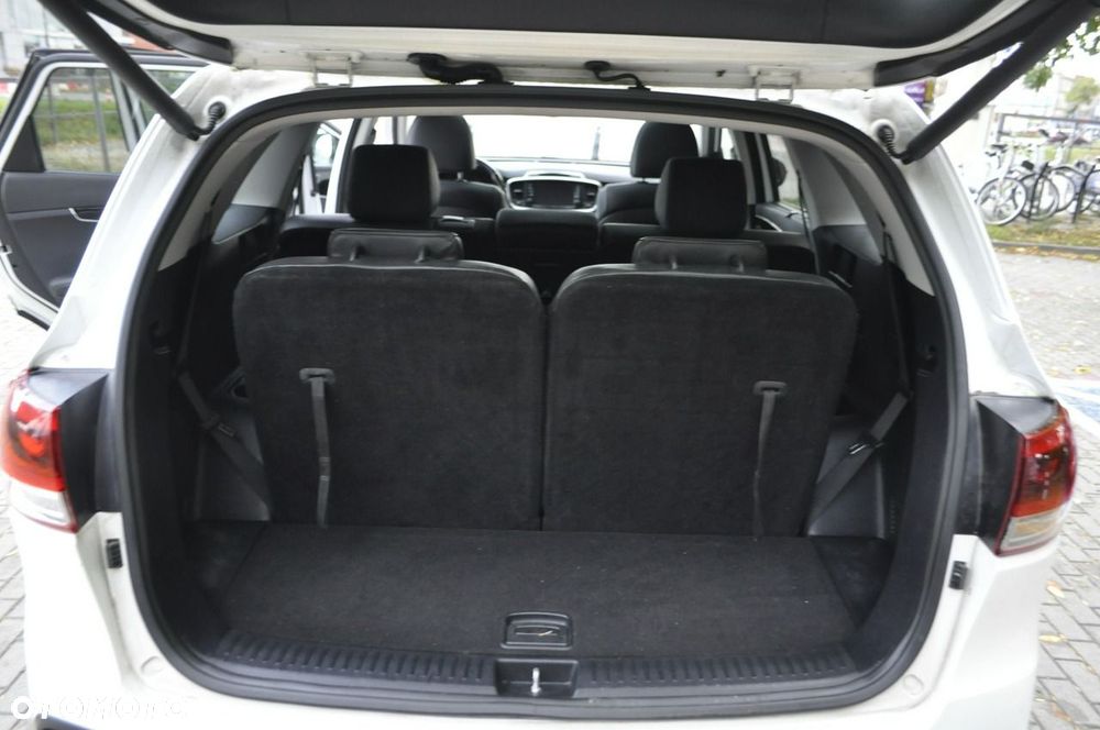 Kia Sorento - 26