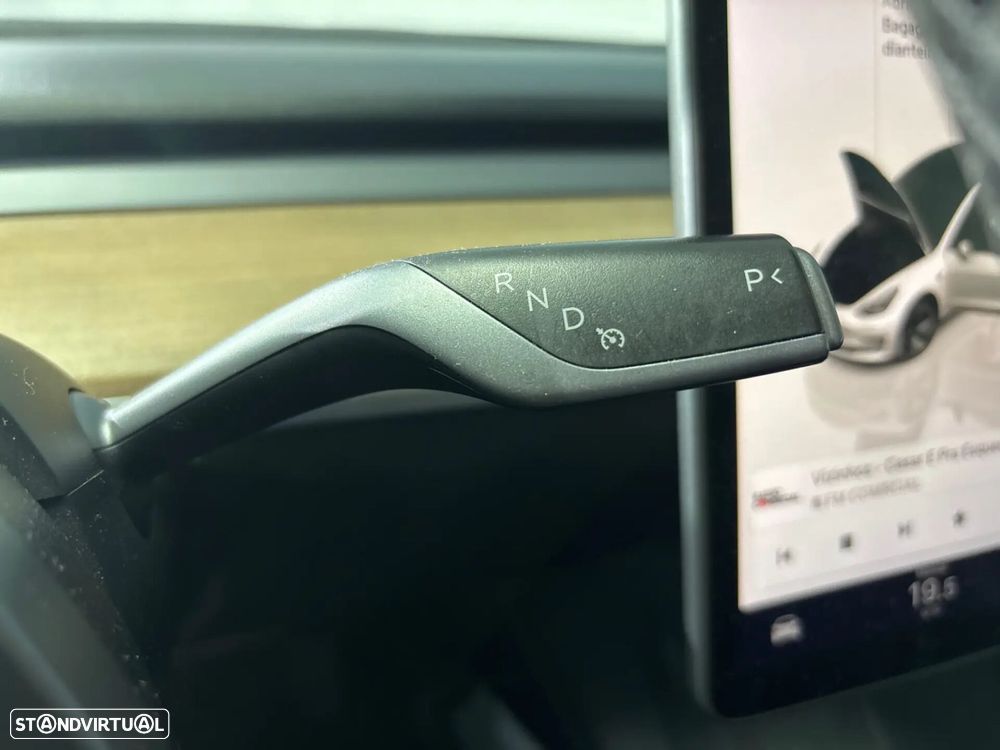 Tesla Model 3 Long Range Tração Traseira - 23
