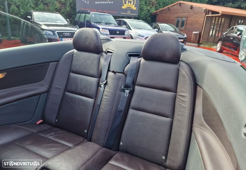 Volvo C70 2.0 D4 Momentum - 3