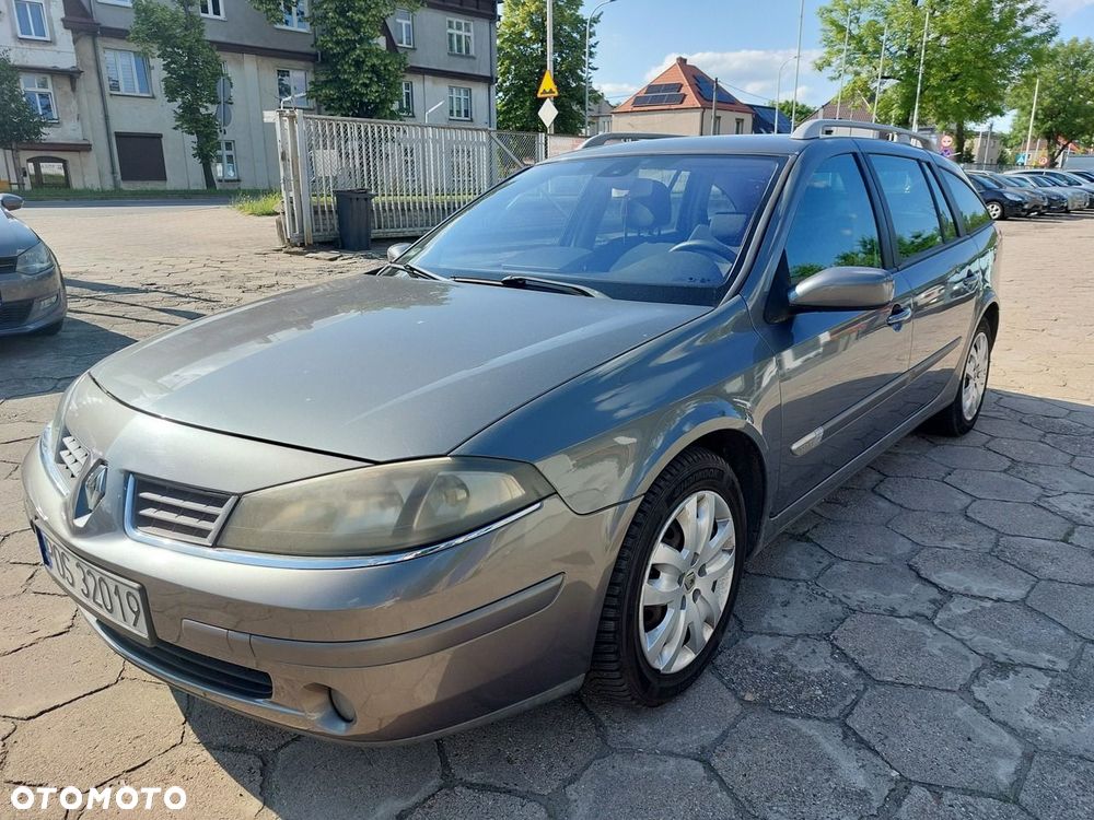 Renault Laguna - 1