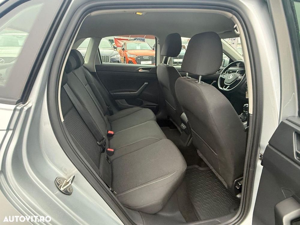 Volkswagen Polo - 24