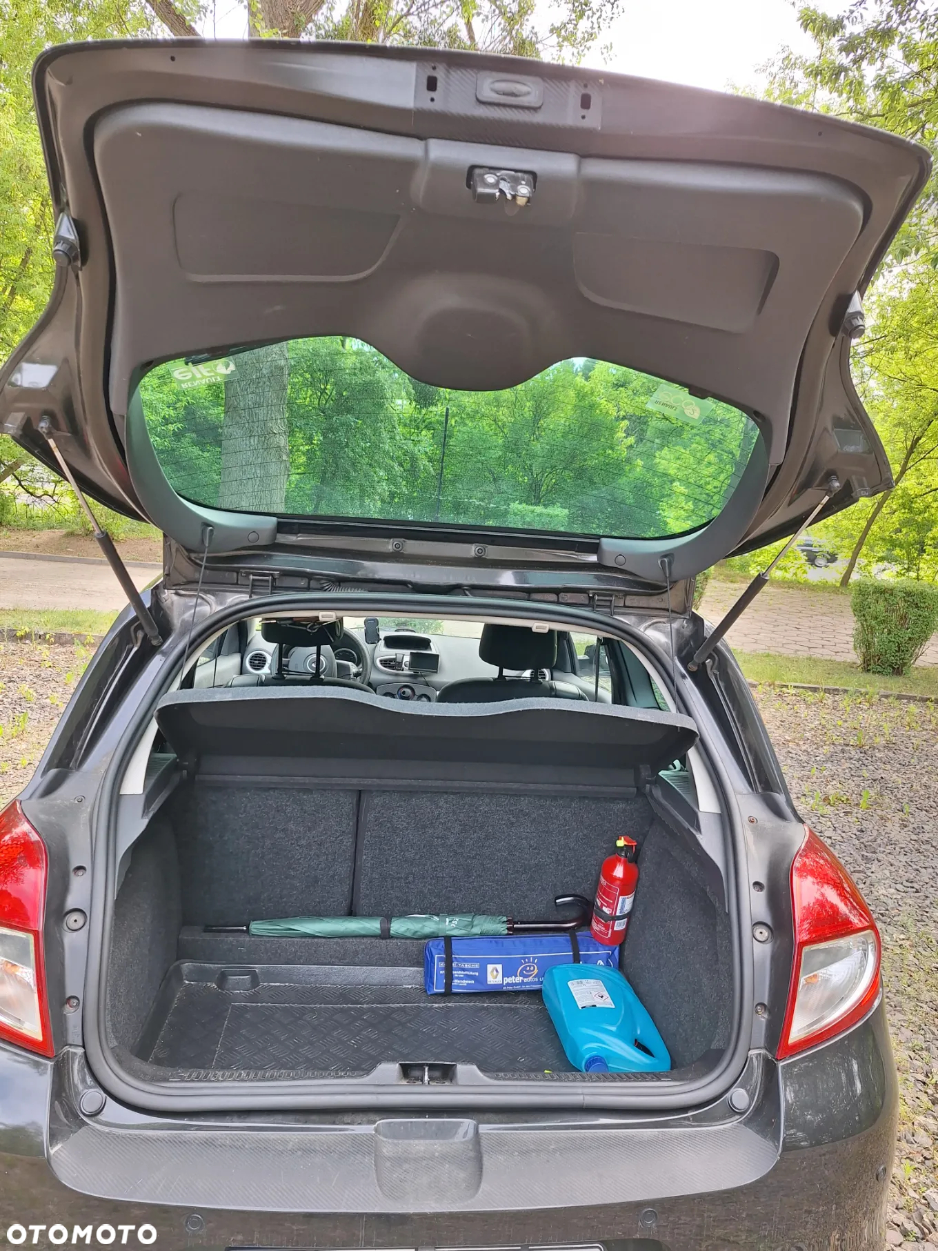Renault Clio 1.2 16V 75 Collection - 13