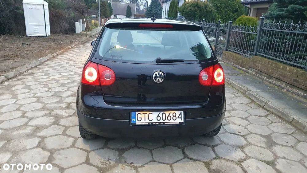 Volkswagen Golf - 6