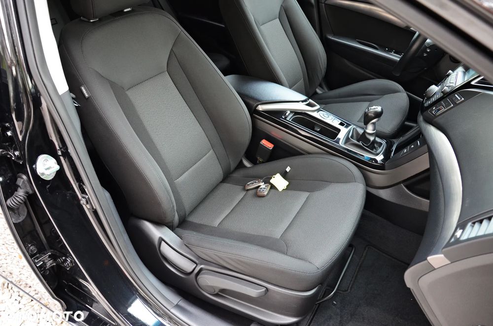 Hyundai i40 Kombi 1.7 CRDi Premium - 39