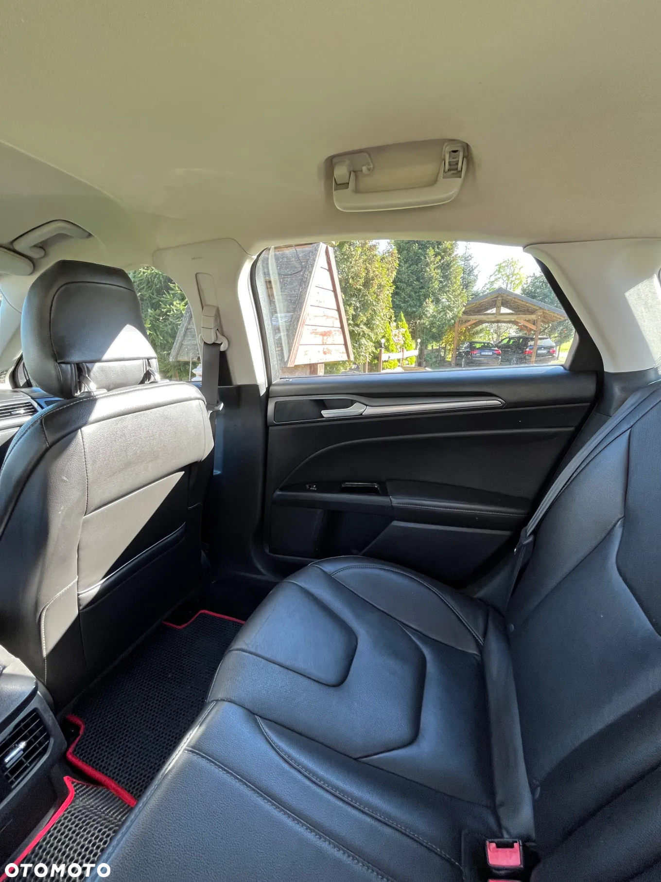 Ford Fusion 2.0 EcoBoost Titanium - 33
