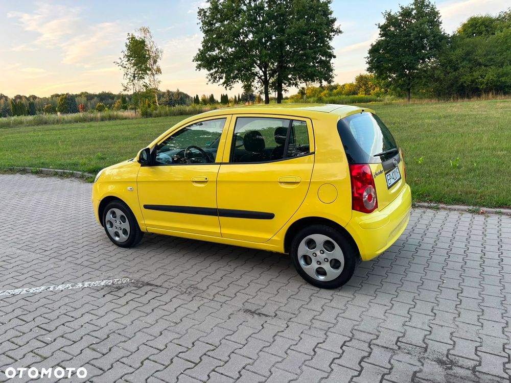 Kia Picanto - 26