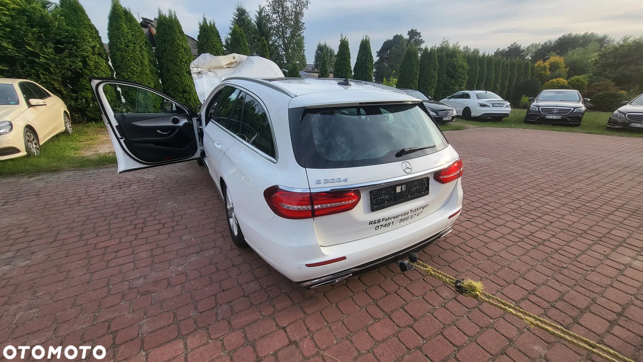 Mercedes-Benz Klasa E 220 d 4Matic T 9G-TRONIC - 37