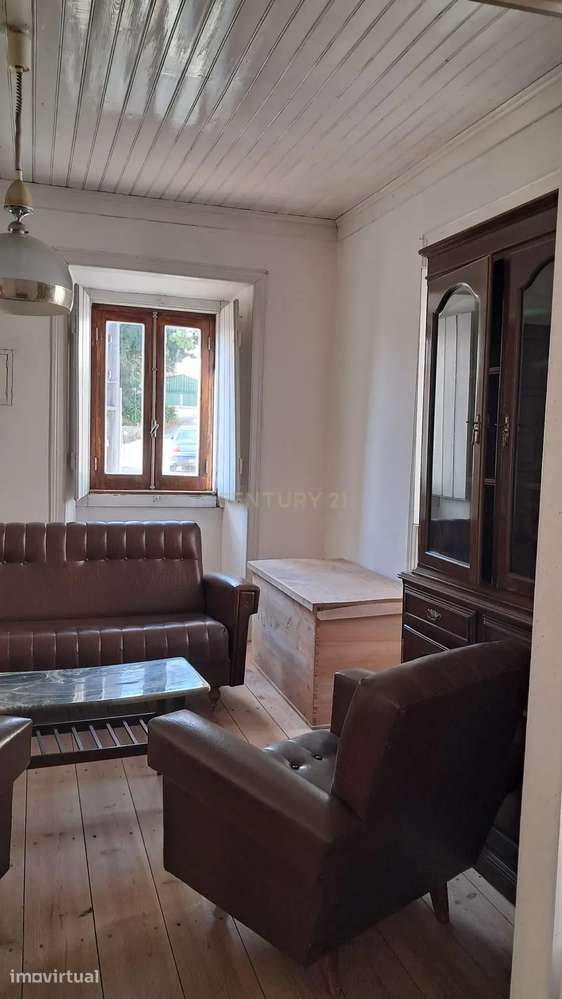 Moradia T2 com 1.950 m² de Terreno | Para Remodelar | Castanheira - Al - Grande imagem: 3/9