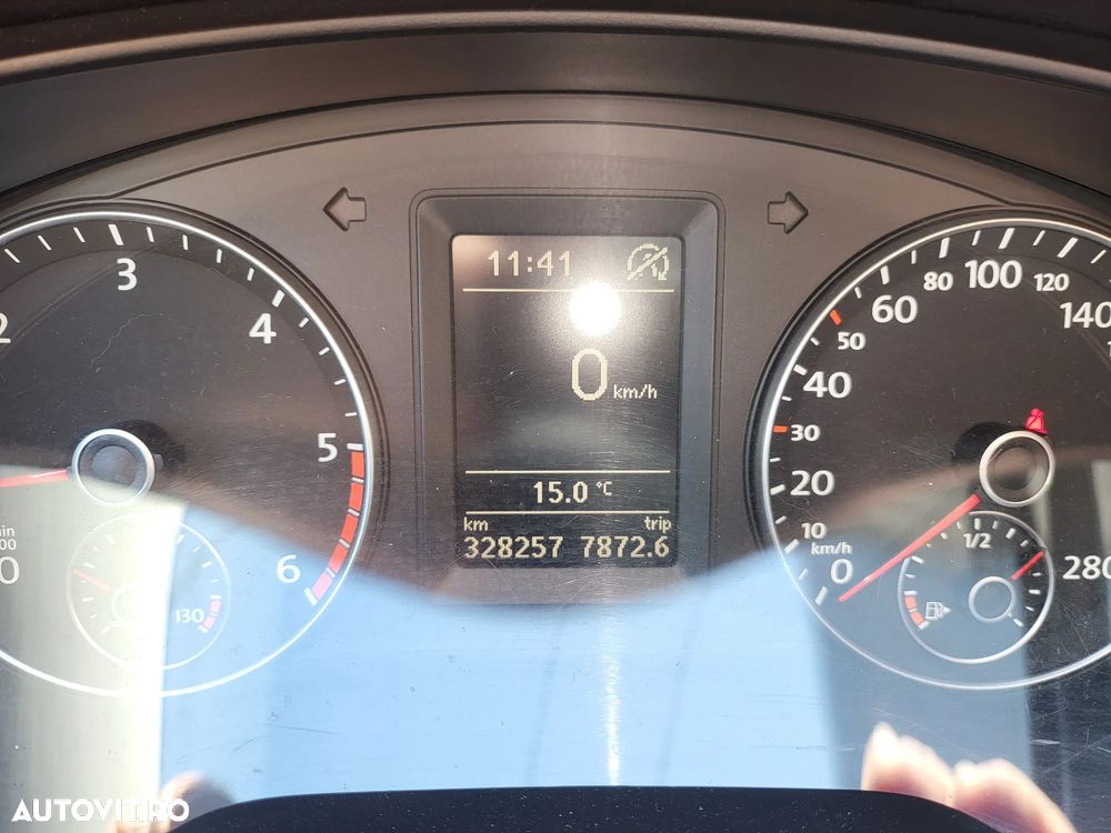 Volkswagen Jetta 1.6 TDI DSG Highline - 11