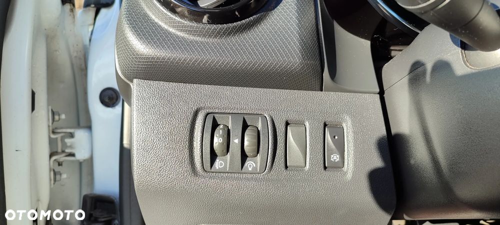 Renault Clio 1.5 dCi Energy Alize - 22