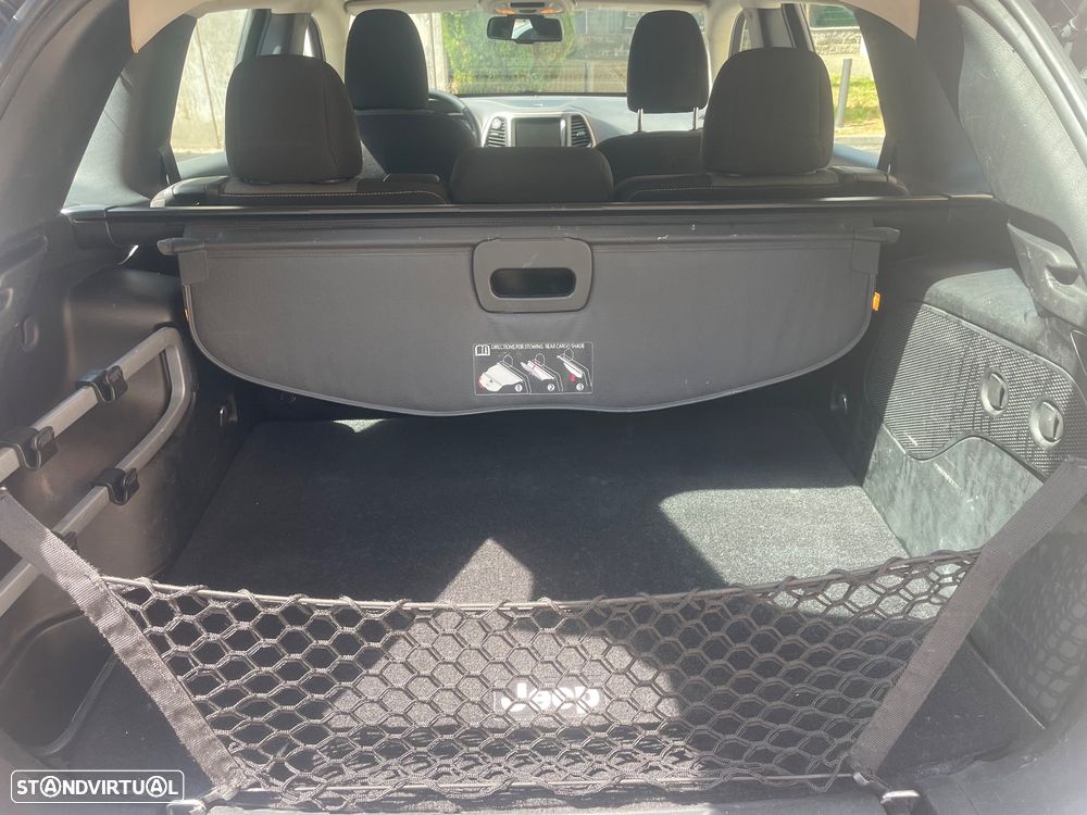 Jeep Cherokee 2.0 MJD Longitude - 11