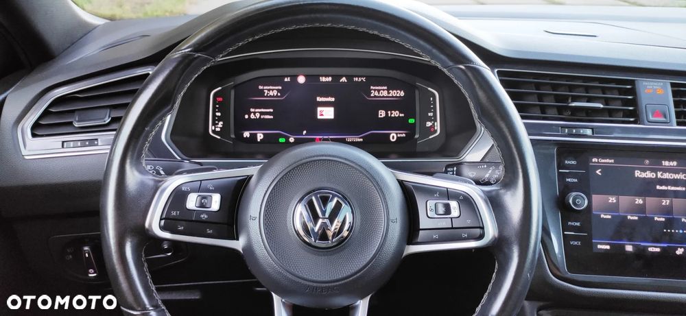 Volkswagen Tiguan 2.0 TDI SCR 4MotION DSG R-Line - 12