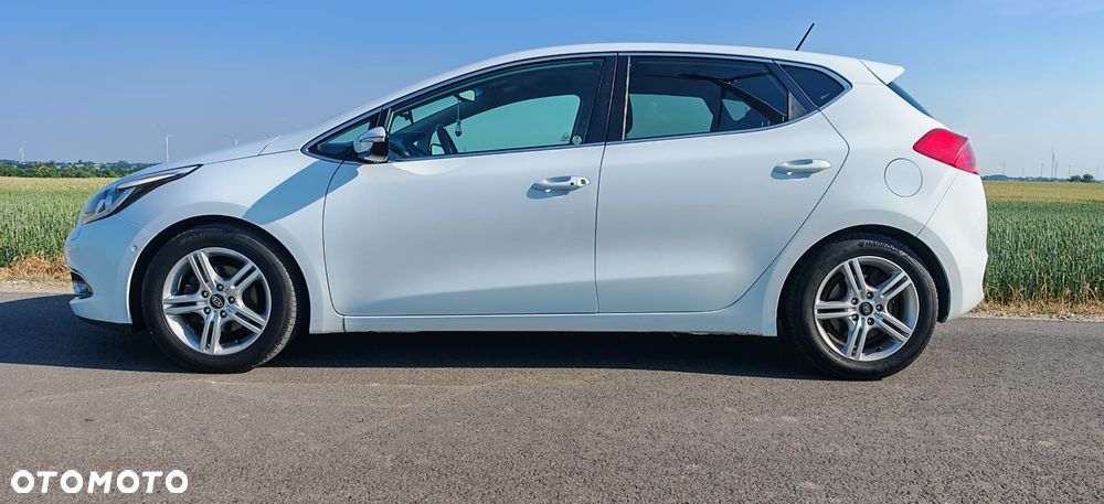 Kia Ceed 1.6 GDI L - 13