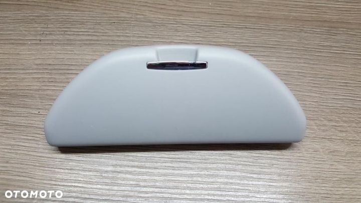 SCHOWEK NA OKULARY SEAT ALTEA 5P0857465B MONTAŻ 14,5cm WYSYŁKA