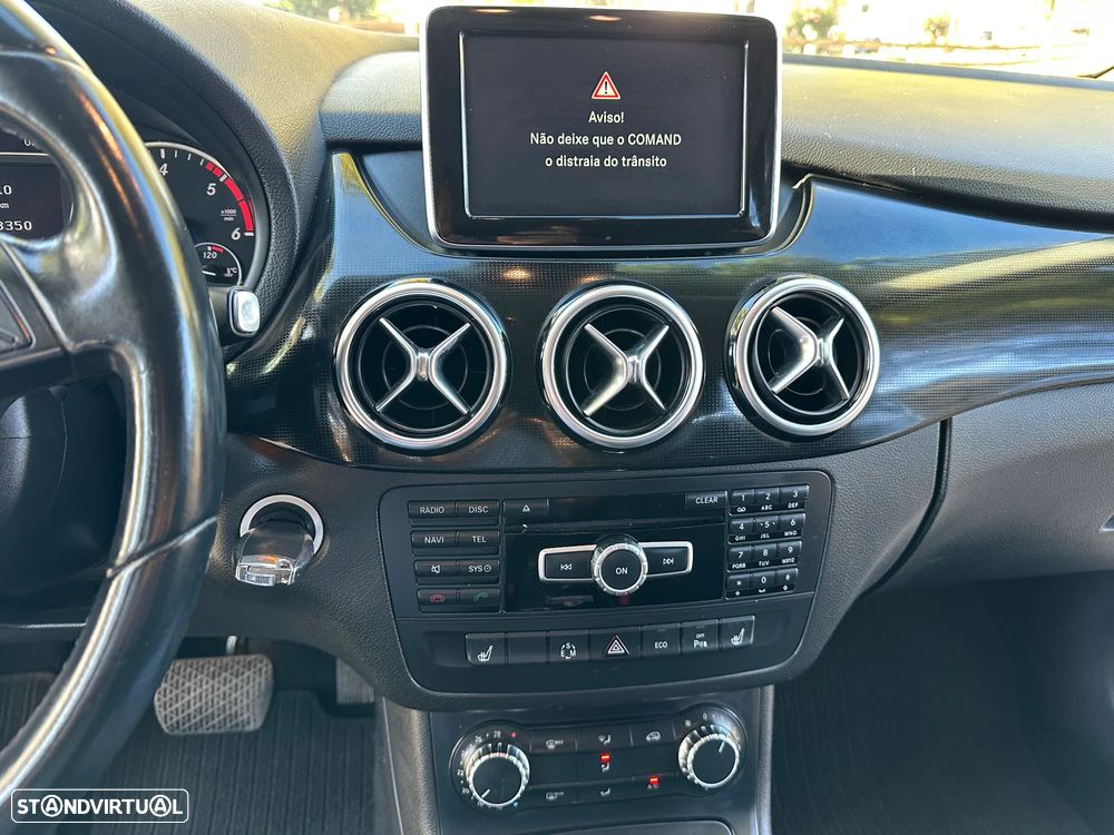 Mercedes-Benz B 180 - 33