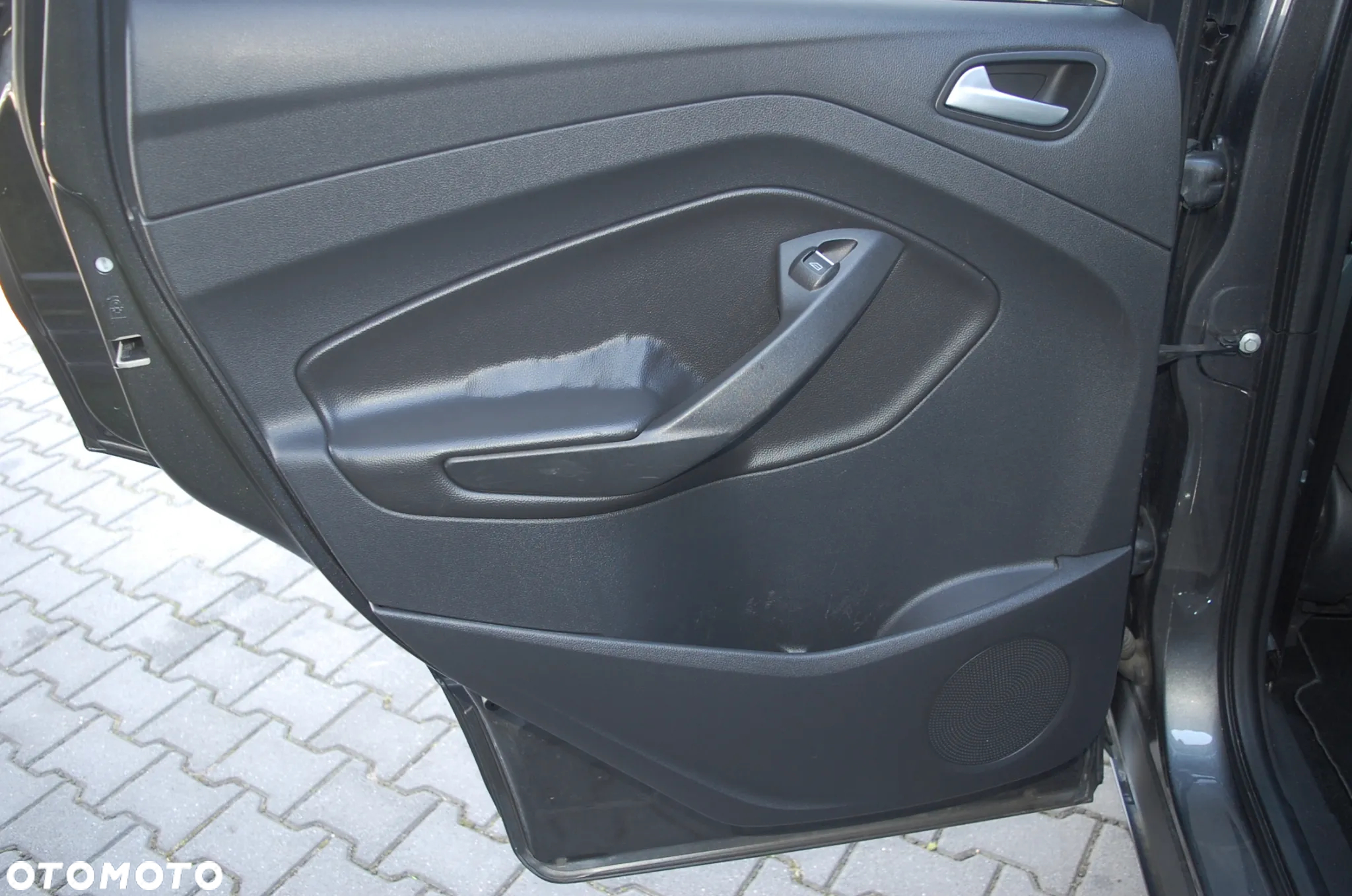 Ford Kuga 2.0 TDCi 4x4 Trend - 31