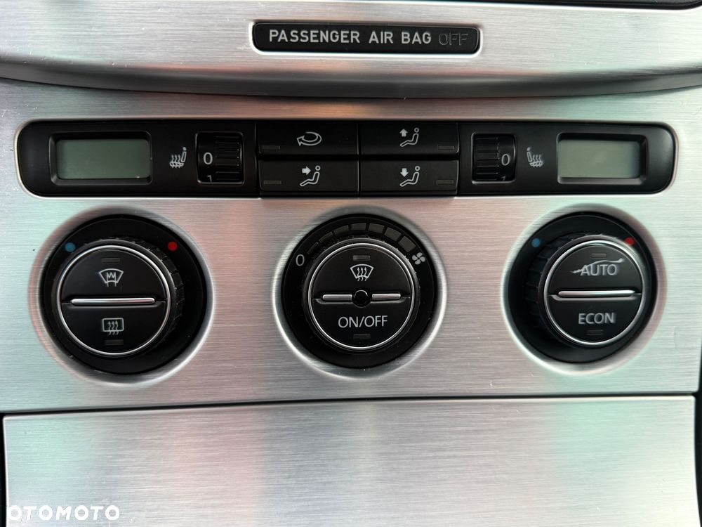 Volkswagen Passat - 20
