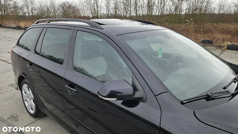 Skoda Octavia 2.0 TDI CR DPF RS - 31