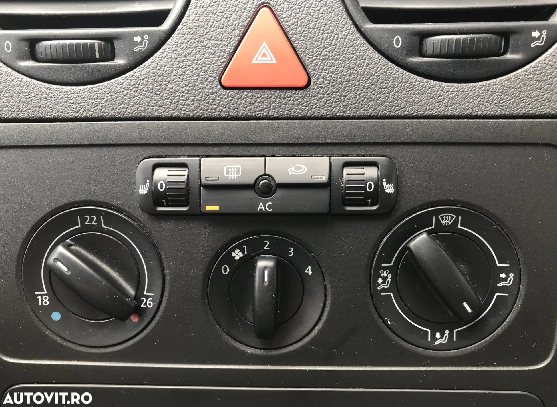 Volkswagen Caddy 1.9 TDI DPF DSG Maxi Life (7-Si.) - 28