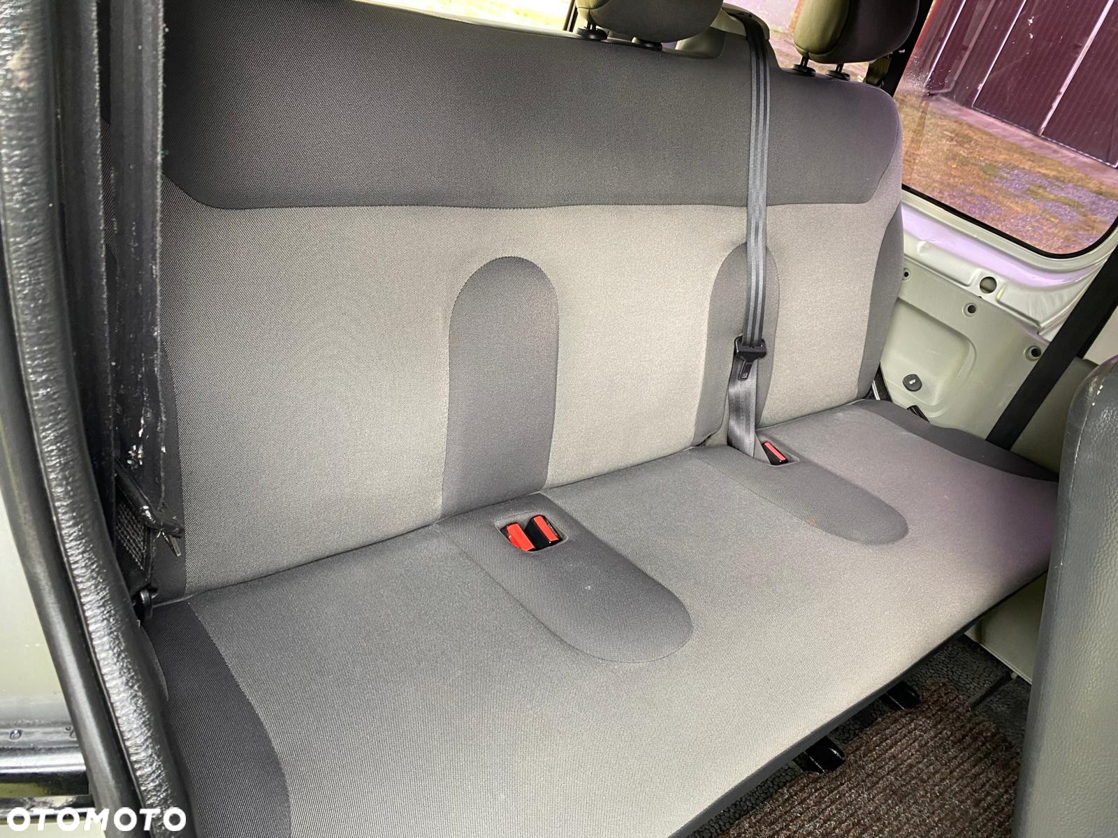 Renault Trafic L1H1 Passenger Lux - 15