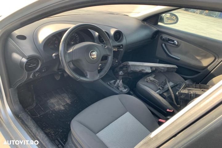 Broasca usa fata dreapta 837016AA Seat Ibiza 3 6L [2002 - 2006] Hatch - 6