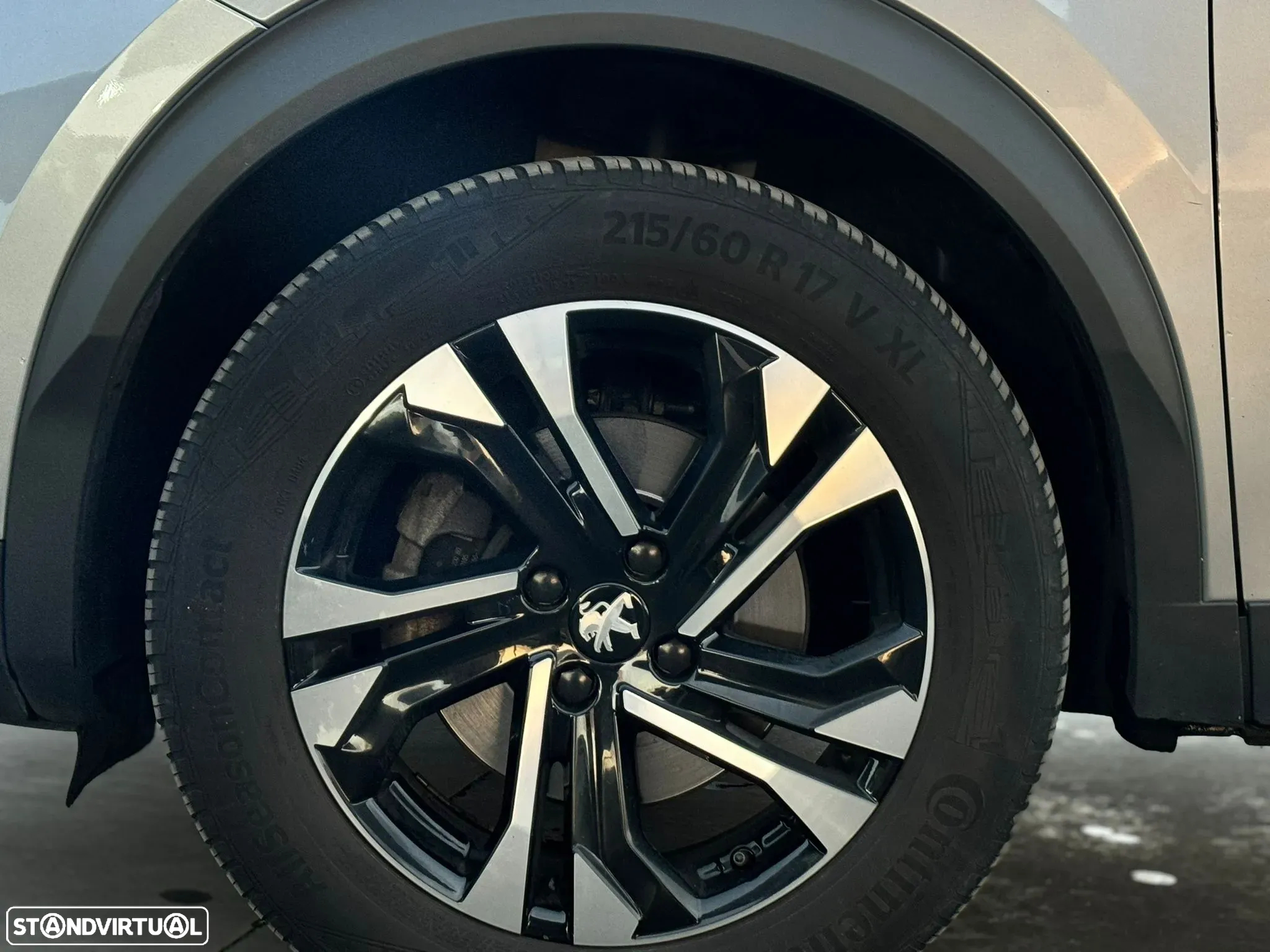 Peugeot 2008 1.5 BlueHDi Allure Pack EAT8 - 11