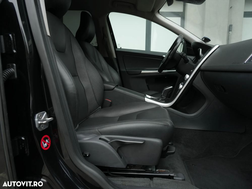 Volvo XC 60 D4 Geartronic Summum - 22