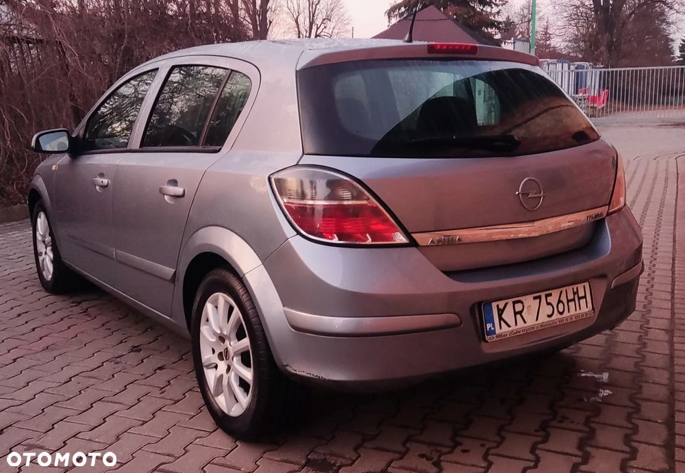 Opel Astra 1.7 CDTI Enjoy - 5