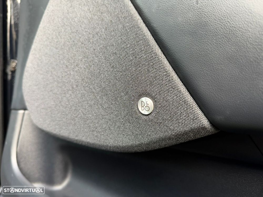 Ford Mustang Mach-E Alargada - 20