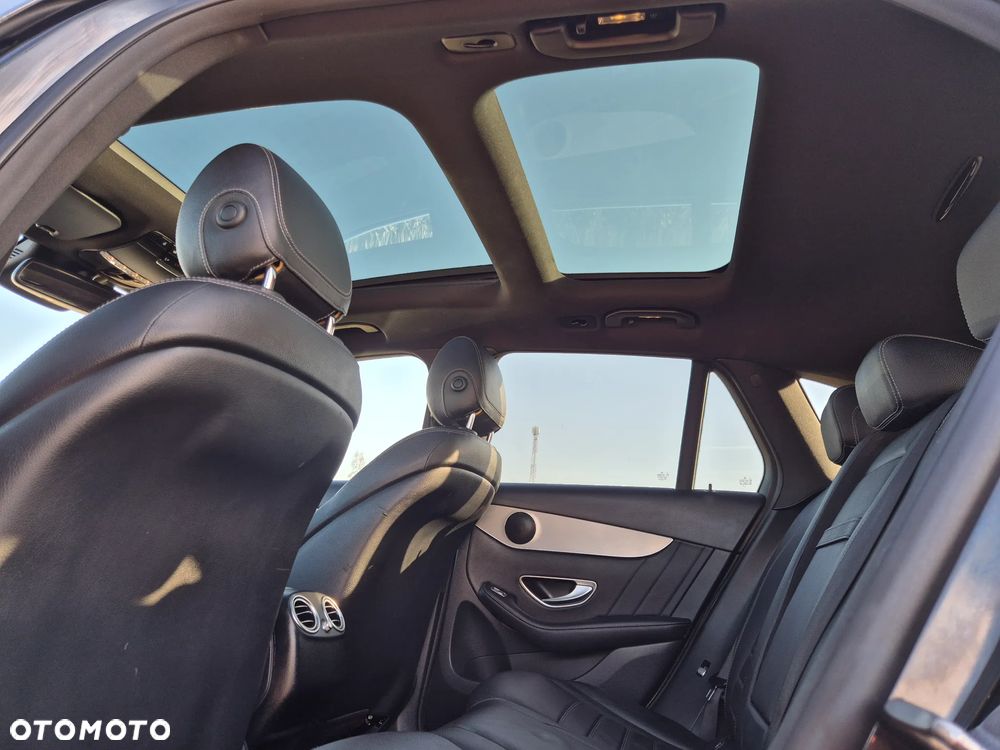 Mercedes-Benz GLC 250 d 4Matic 9G-TRONIC AMG Line - 21