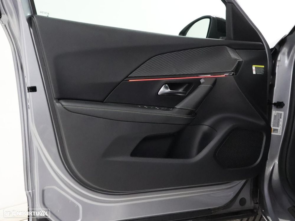 Peugeot 2008 1.5 BlueHDi GT - 11