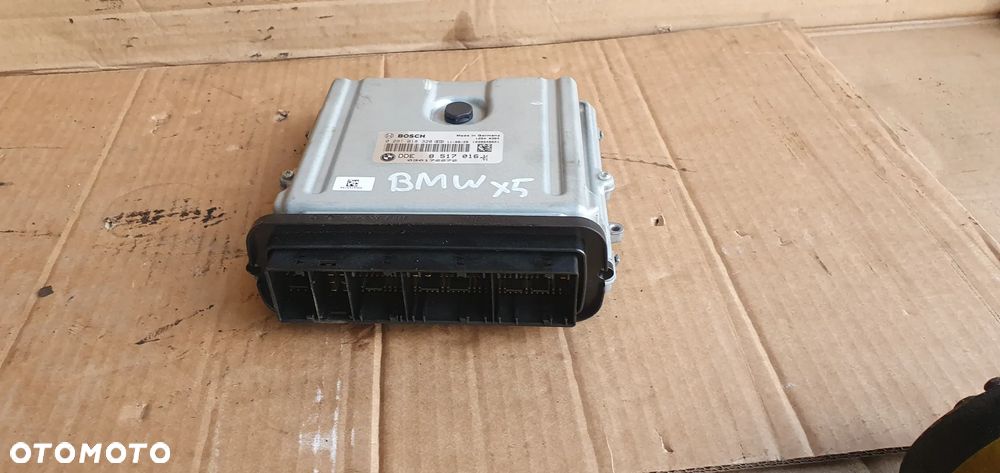 Komputer sterownik silnika BMW X5 E70 3.0D 8517016 - 2