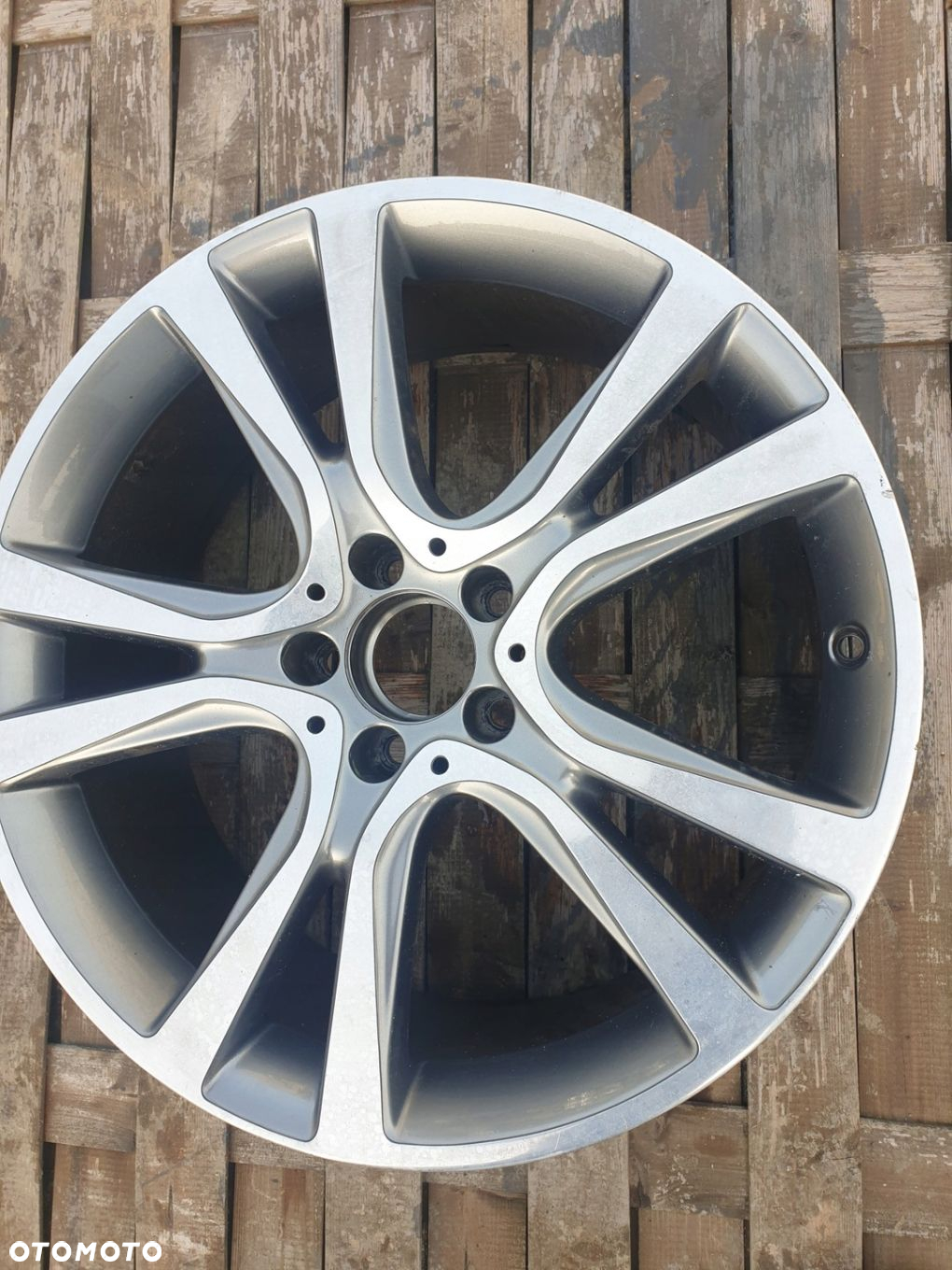Mercedes E-Klasa A207 W207 W212 felga 8Jx19H2 ET44 - 2