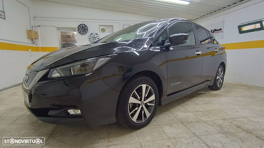 Nissan Leaf - 12