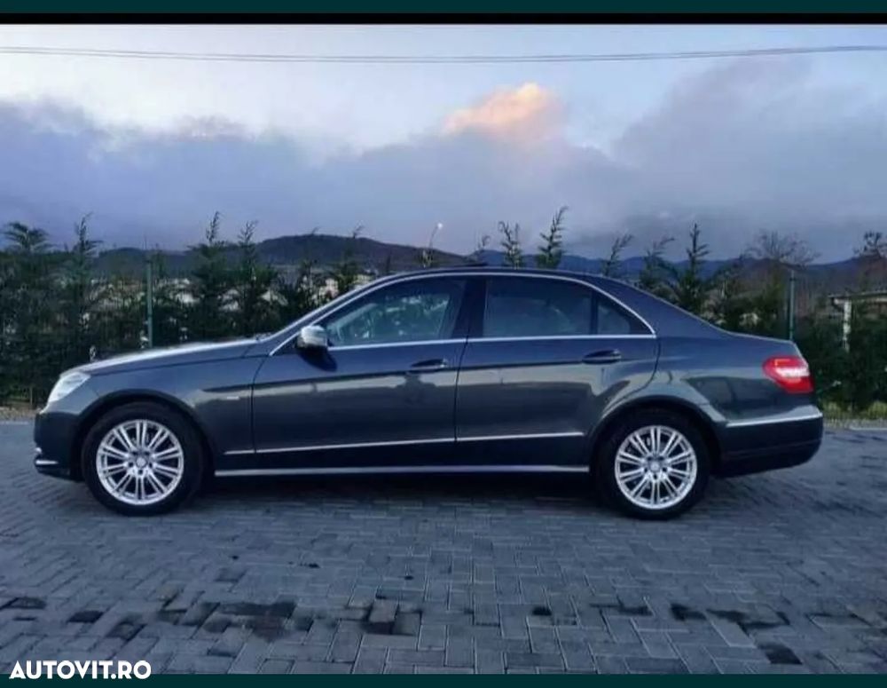 Mercedes-Benz E 220 BlueTEC BlueEFFICIENCY 7G-TRONIC Edition Elegance - 3