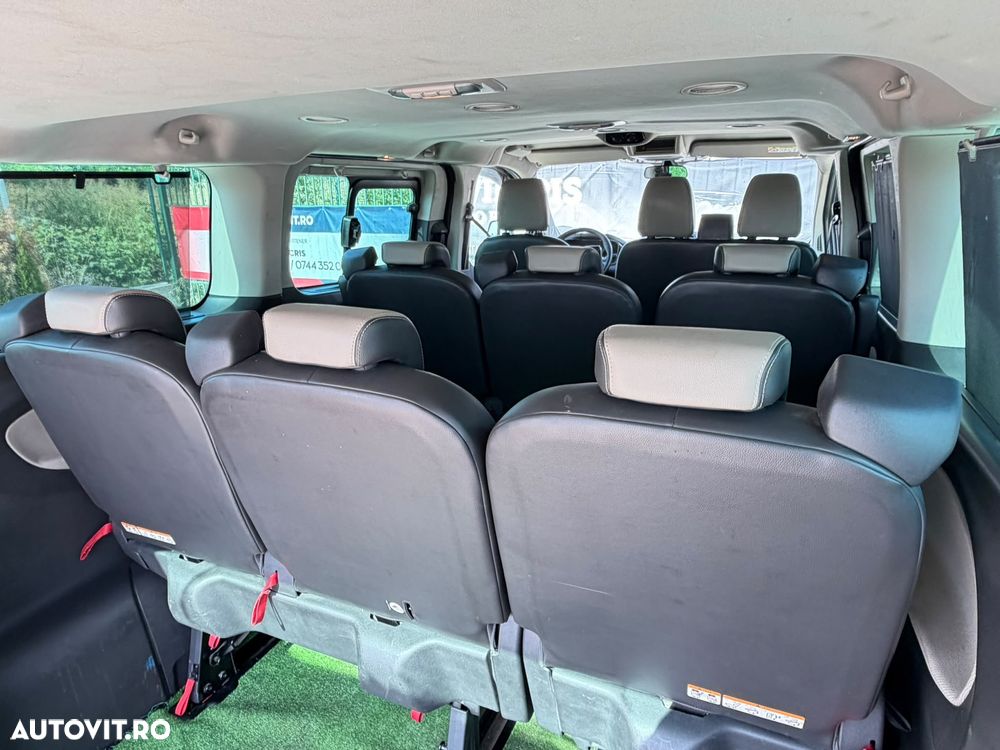 Ford Tourneo Custom - 16