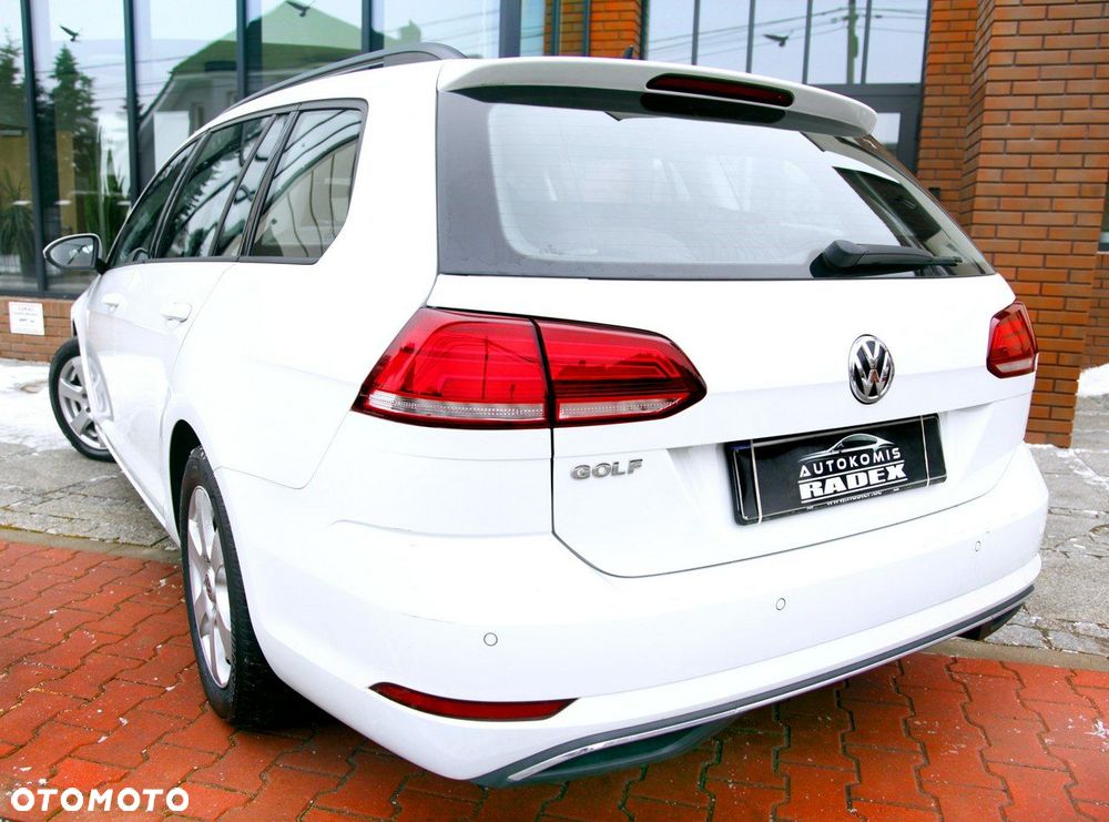 Volkswagen Golf - 30