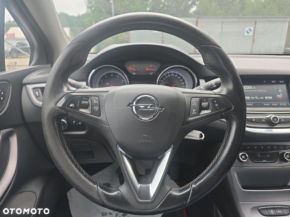 Opel Astra 1.4 T Enjoy - 11