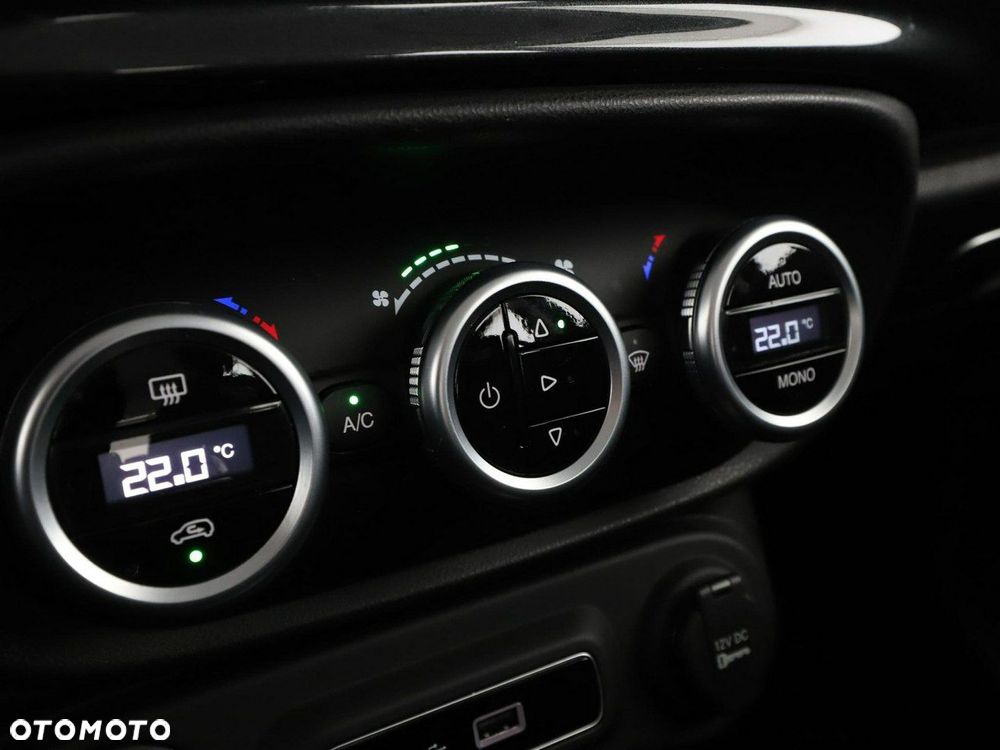 Fiat 500L 1.4 16V Urban - 26